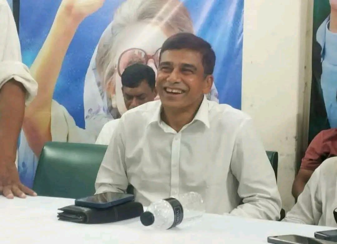 ফরহাদ হোসেন আজাদ পানি সম্পদ প্রতিমন্ত্রী হওয়ায় পঞ্চগড়ের বোদায় আনন্দ মিছিল।